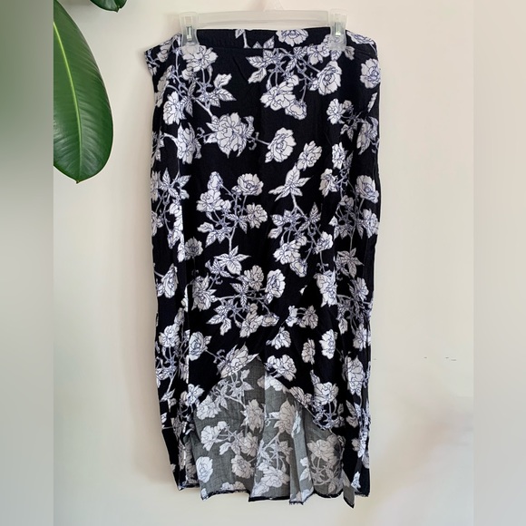 le chateau Dresses & Skirts - Le Chateau Faux Wrap High Low Skirt